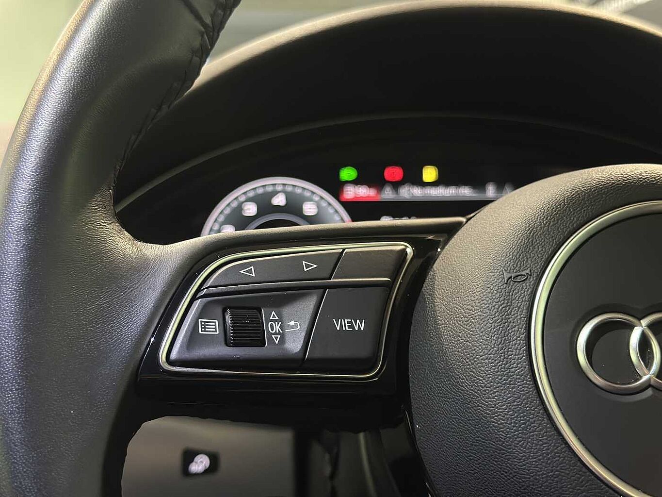 Used Audi A4 2023 for sale - 76716664: Photo 11