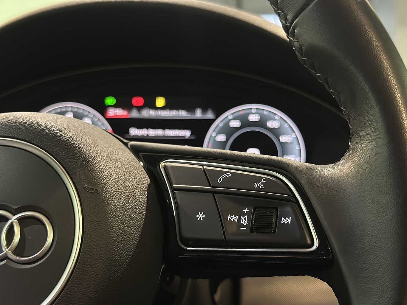 Used Audi A4 2023 for sale - 76716664: Photo 12