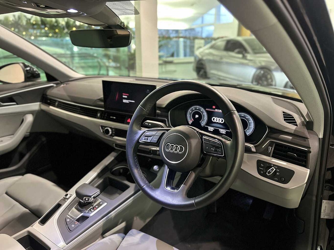 Used Audi A4 2023 for sale - 76716664: Photo 2