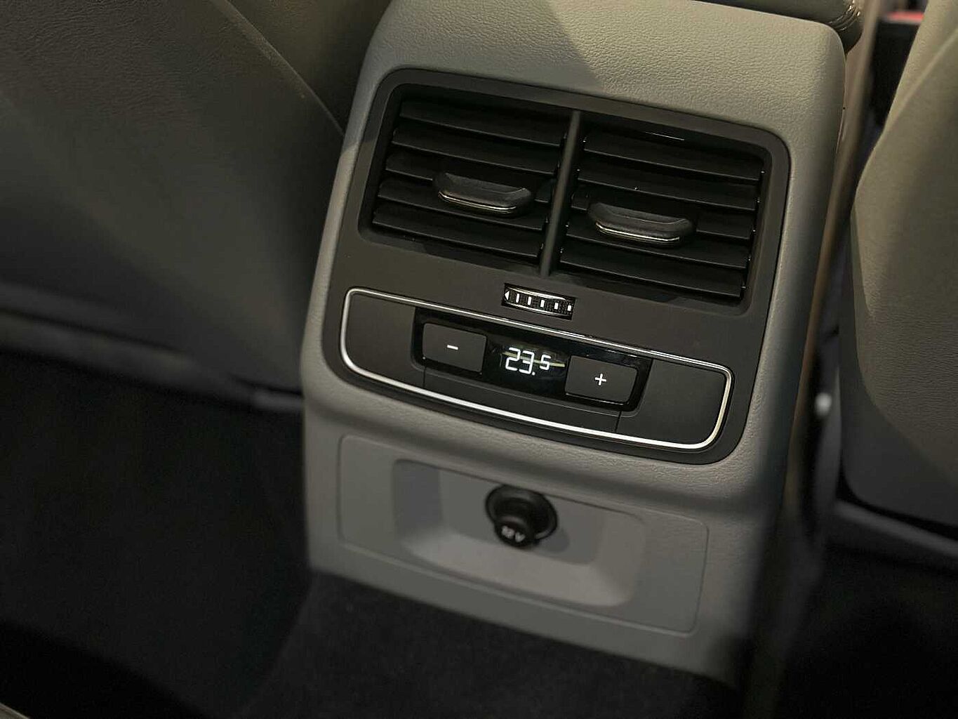 Used Audi A4 2023 for sale - 76716664: Photo 26