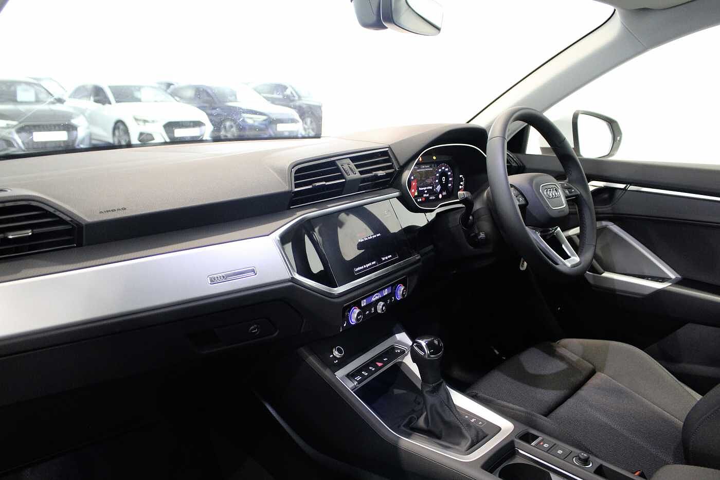 Used Audi Q3 2025 for sale - 77525761: Photo 2