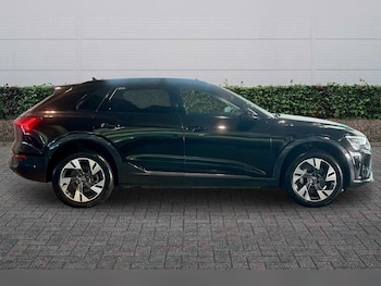 Used Audi Q8 e-tron 2024 for sale - 77855163: Photo