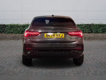 Used Audi Q3 2024 for sale - 77427463: Photo