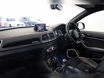 Used Audi Q3 2017 for sale - 76033112: Photo 2