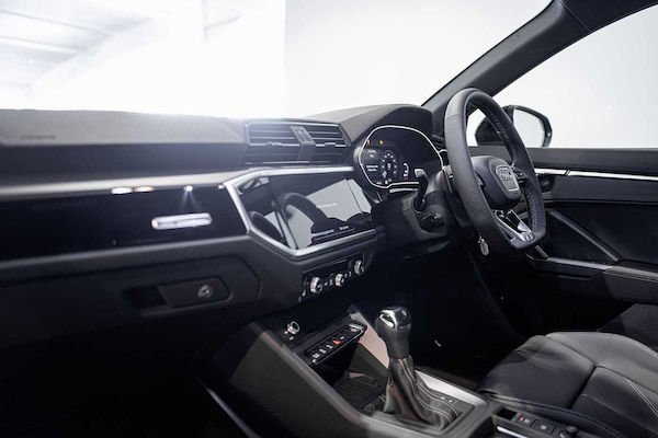 Used Audi Q3 2025 for sale - 74083527: Photo 2