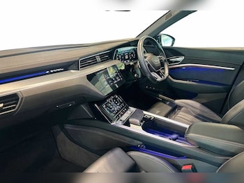 Used Audi e-tron 2022 for sale - 79182612: Photo