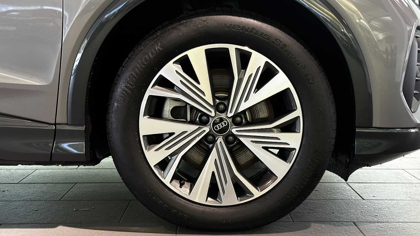 Used Audi Q4 e-tron 2024 for sale - 77176675: Photo 5