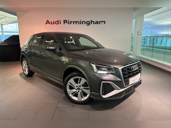 Audi - Q2