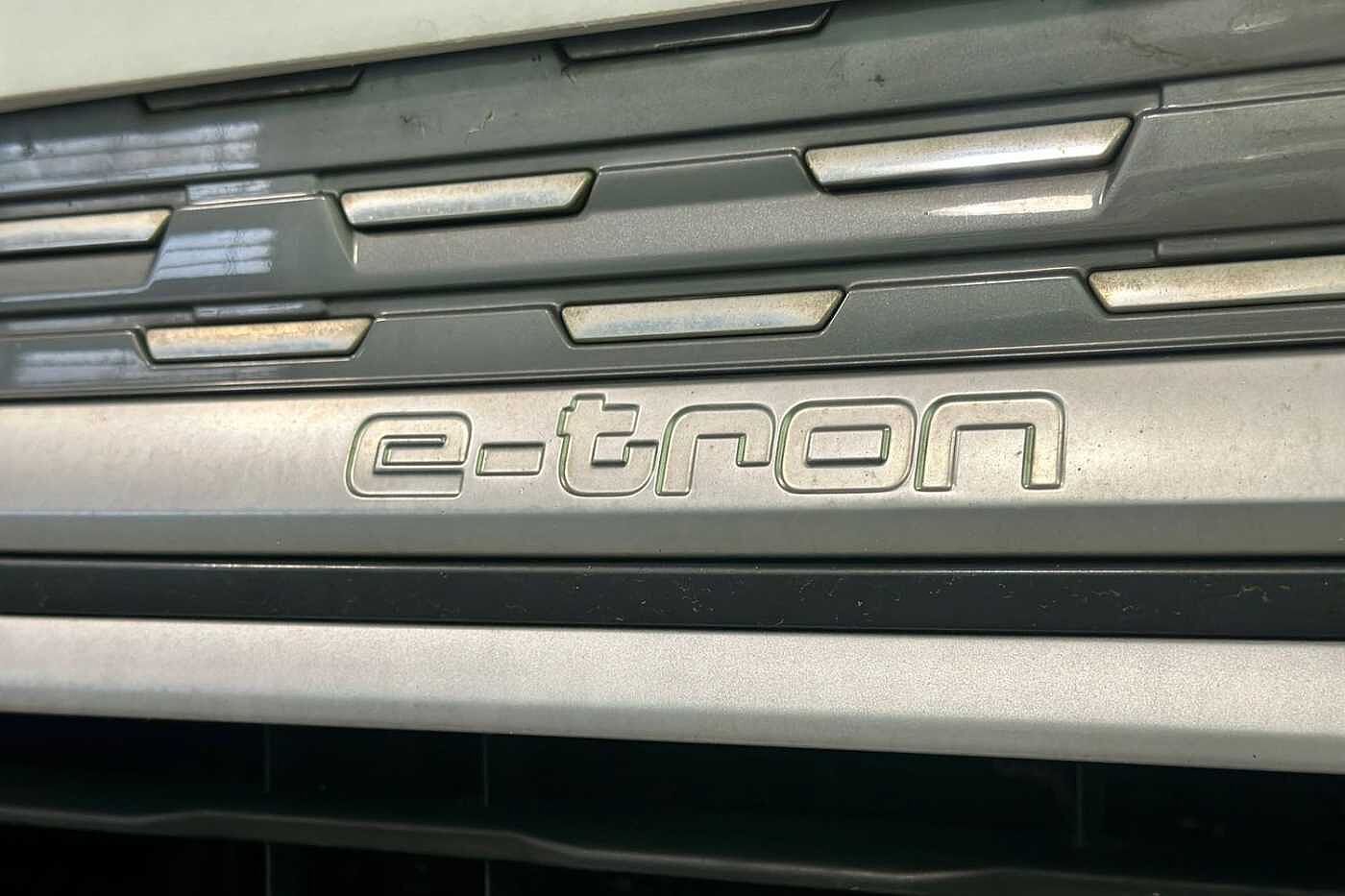 Used Audi Q4 e-tron 2021 for sale - 77470421: Photo 14