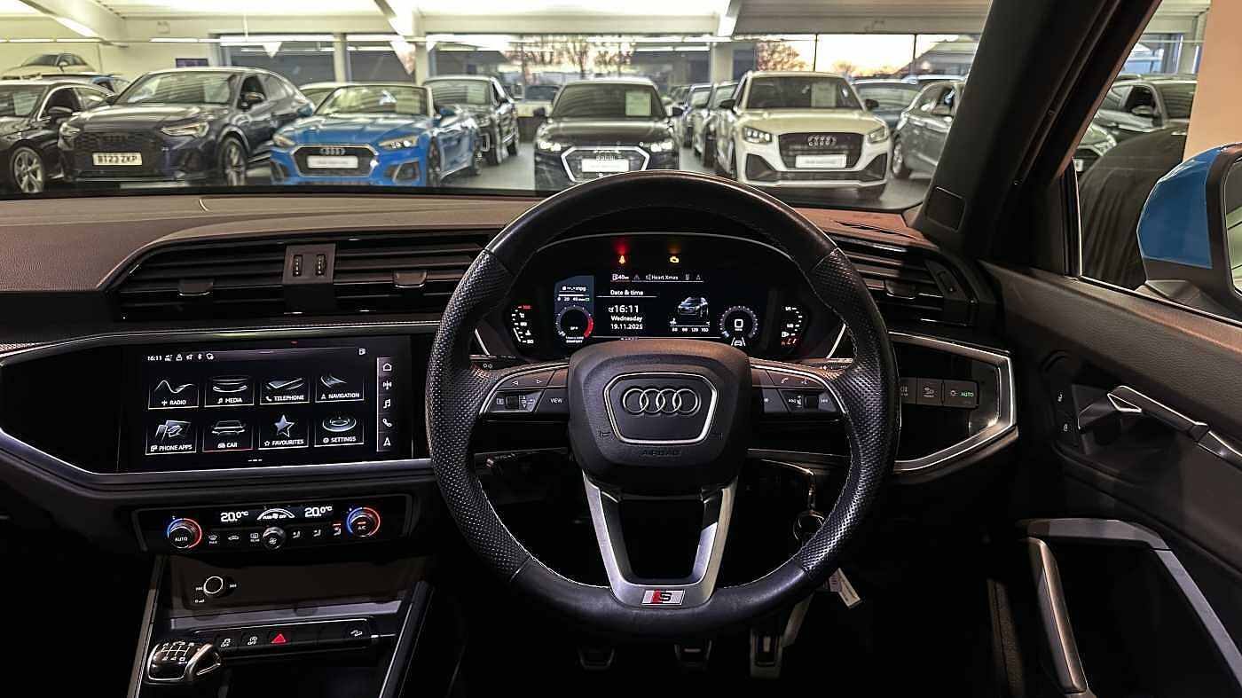 Used Audi Q3 2021 for sale - 76635389: Photo 2