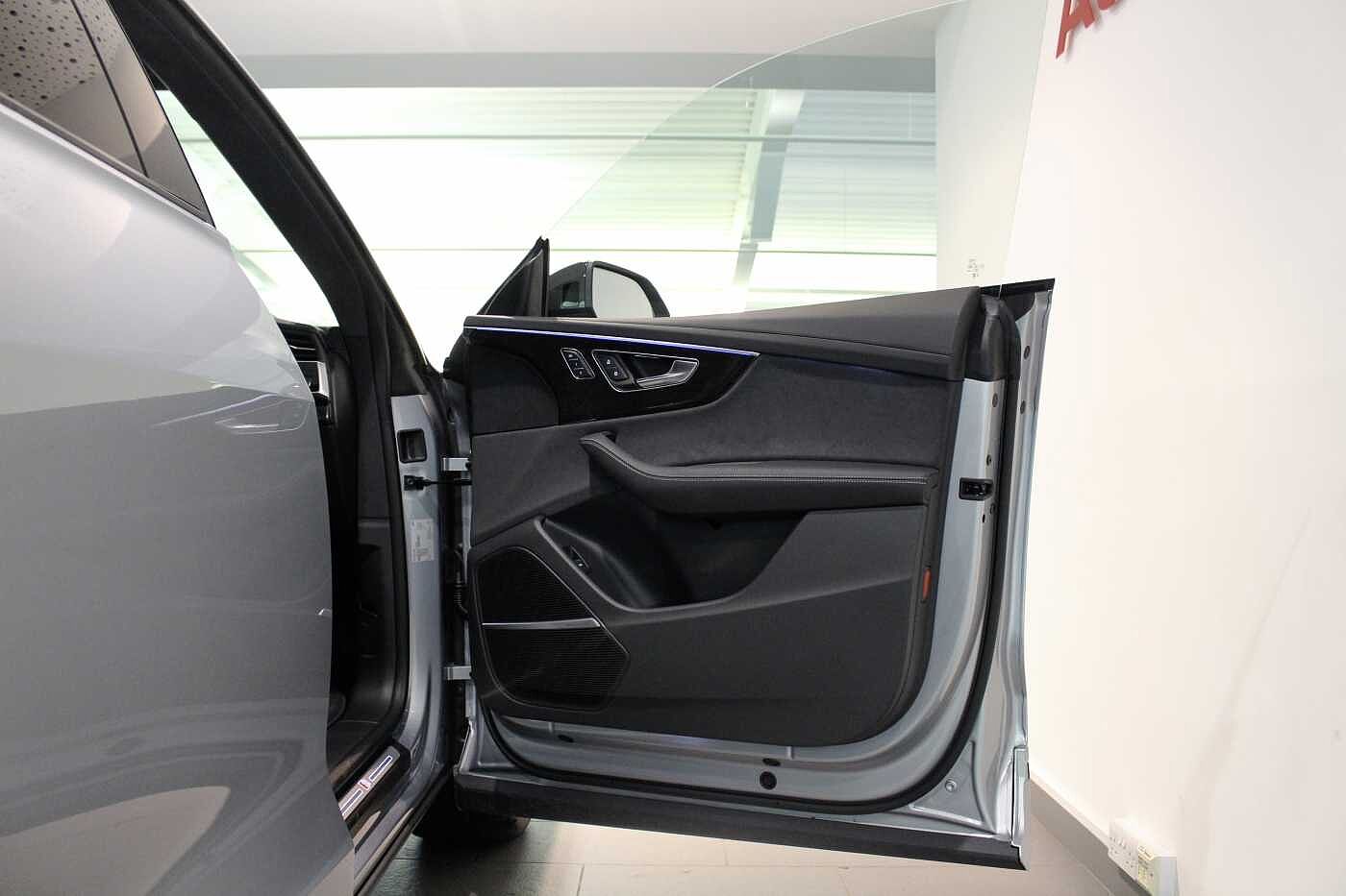 Used Audi Q8 2025 for sale - 76216655: Photo 11