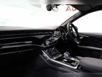 Used Audi Q8 2025 for sale - 76216655: Photo