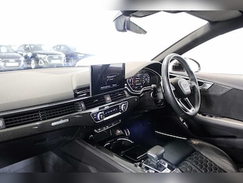 Used Audi RS4 Avant 2021 for sale - 75298986: Photo