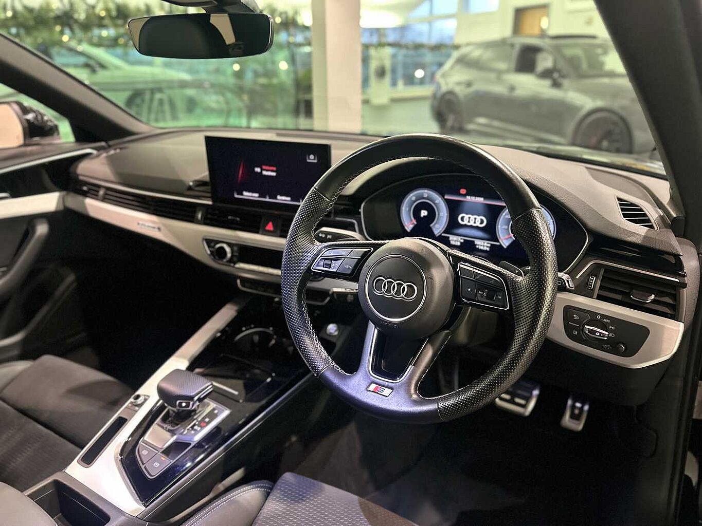 Used Audi A4 2022 for sale - 77013629: Photo 2