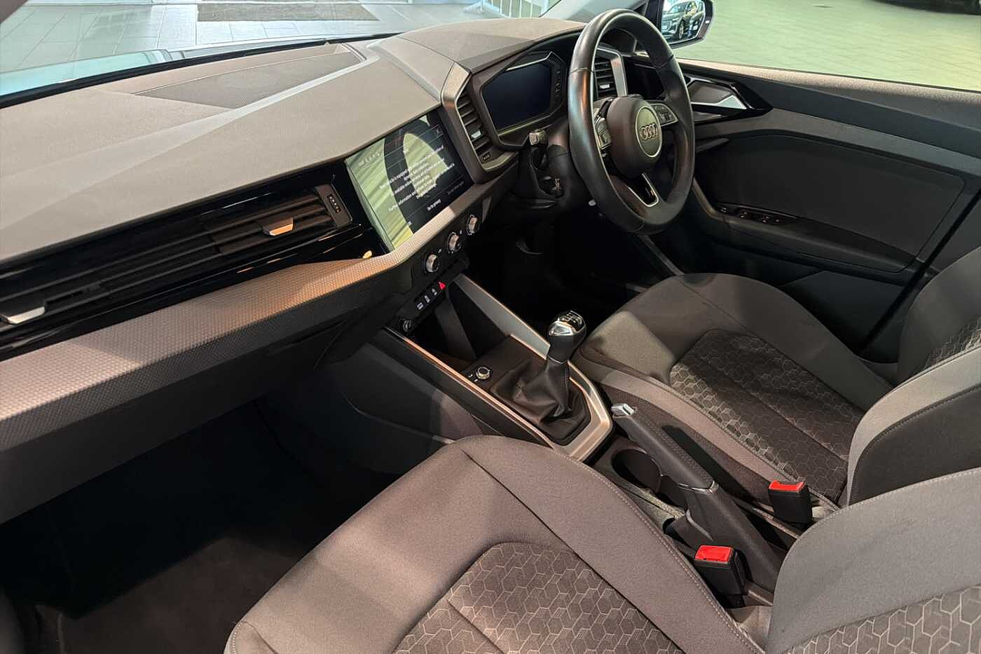 Used Audi A1 2023 for sale - 76378471: Photo 2