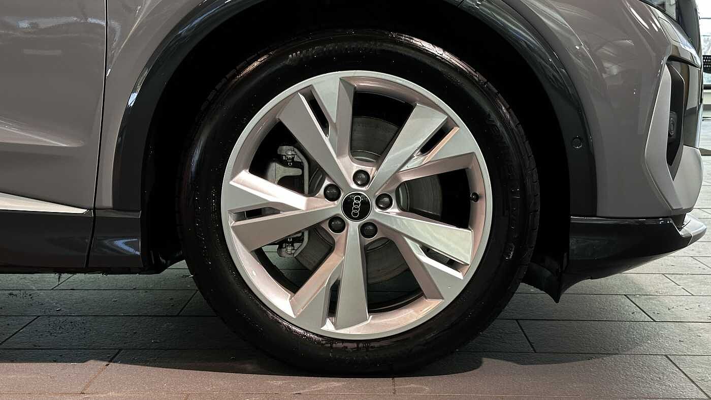 Used Audi Q4 e-tron 2025 for sale - 76086172: Photo 5