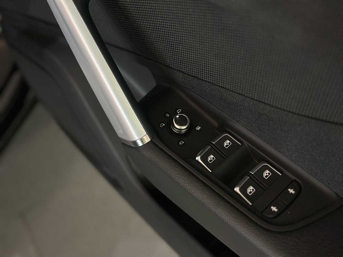 Used Audi Q2 2024 for sale - 77013663: Photo 10