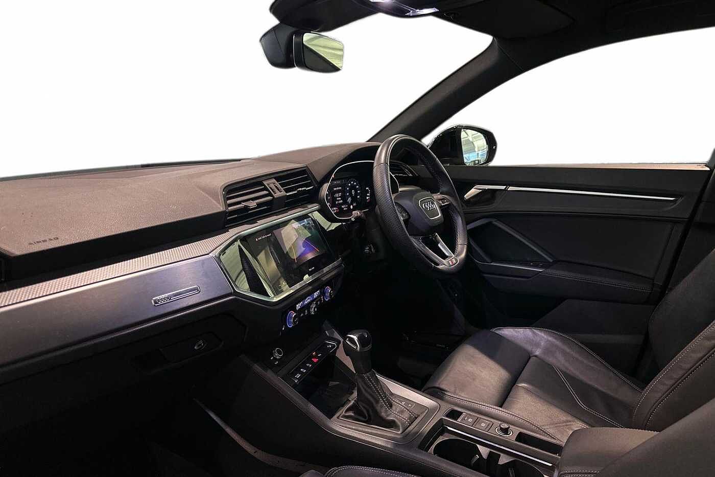 Used Audi Q3 2024 for sale - 77192994: Photo 2