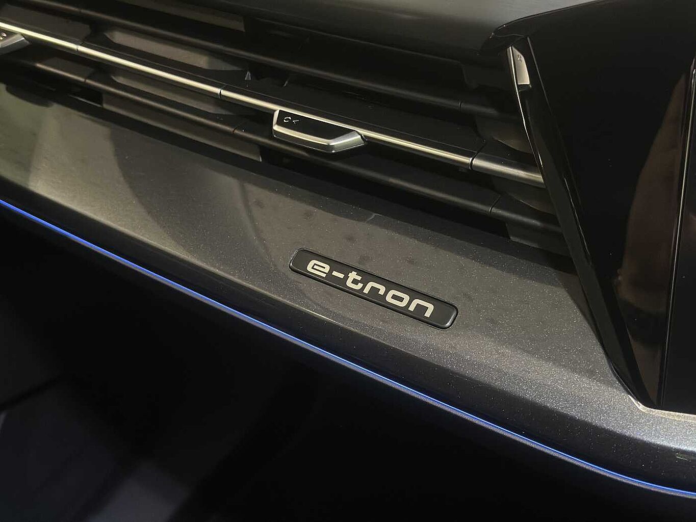 Used Audi Q4 e-tron 2025 for sale - 77124757: Photo 15