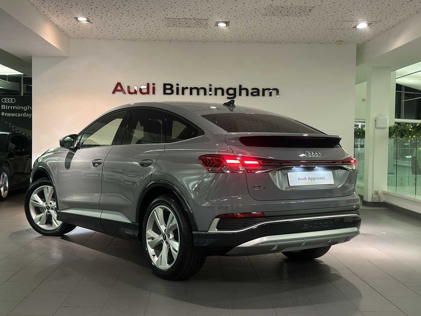 Used Audi Q4 e-tron 2025 for sale - 77124757: Photo 3