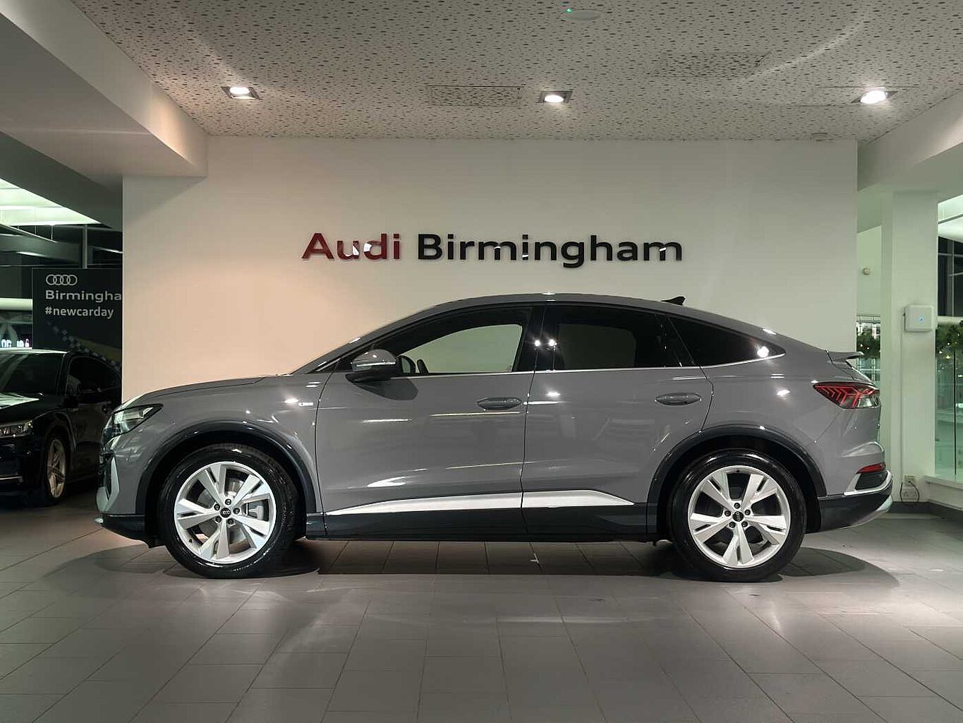 Used Audi Q4 e-tron 2025 for sale - 77124757: Photo 4