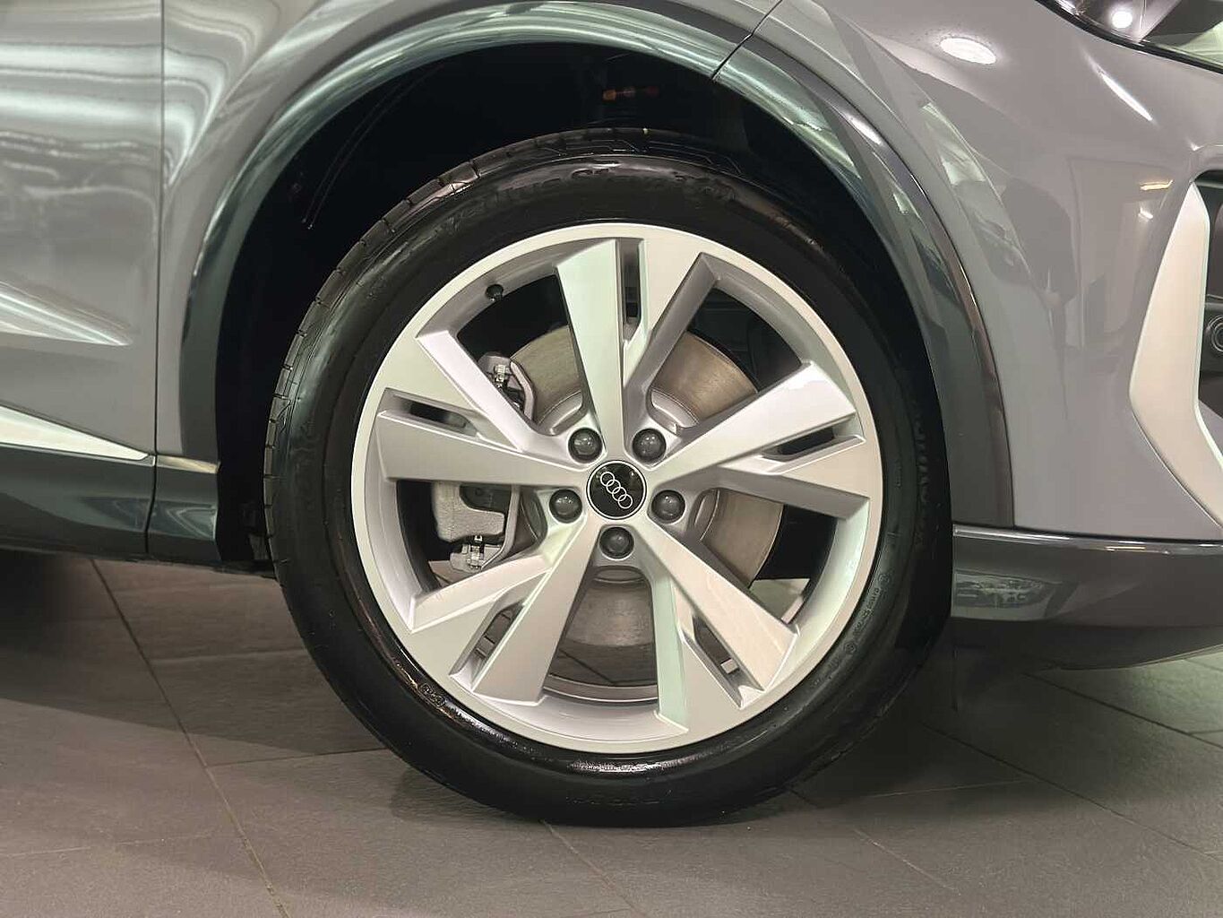 Used Audi Q4 e-tron 2025 for sale - 77124757: Photo 5