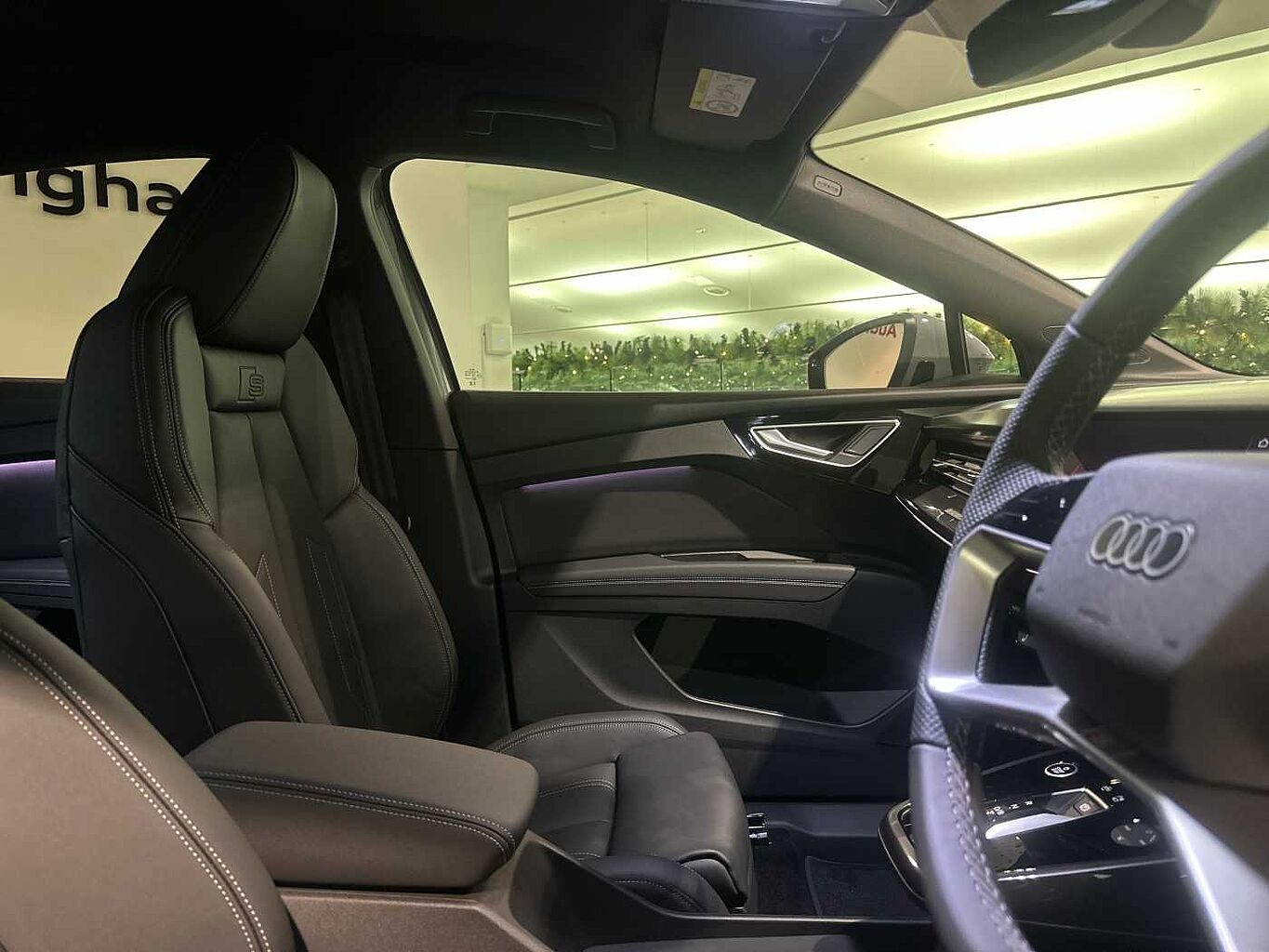 Used Audi Q4 e-tron 2025 for sale - 77124757: Photo 8