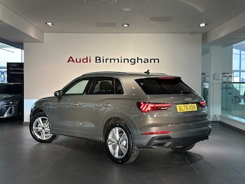 Used Audi Q3 2025 for sale - 77124733: Photo