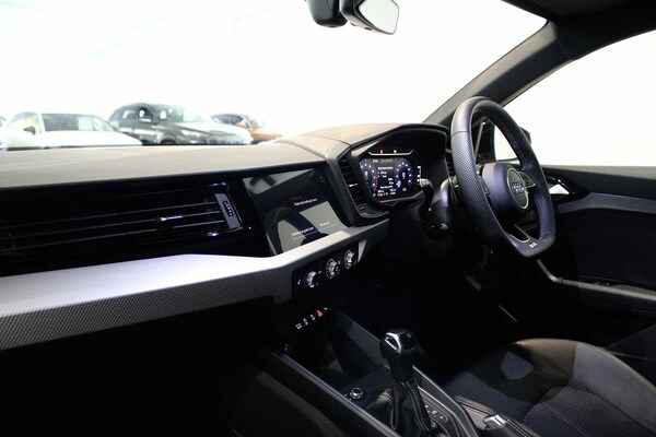 Used Audi A1 2024 for sale - 76139783: Photo 2