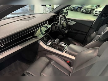 Used Audi Q8 2023 for sale - 76176093: Photo