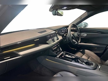 Used Audi e-tron 2023 for sale - 78855965: Photo