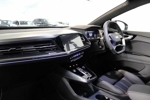 Used Audi Q4 e-tron 2025 for sale - 75494970: Photo 2