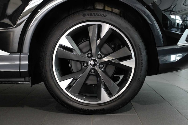 Used Audi Q4 e-tron 2025 for sale - 75494970: Photo 5
