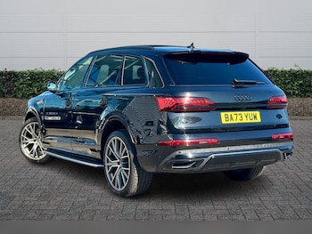 Used Audi Q7 2023 for sale - 77926922: Photo