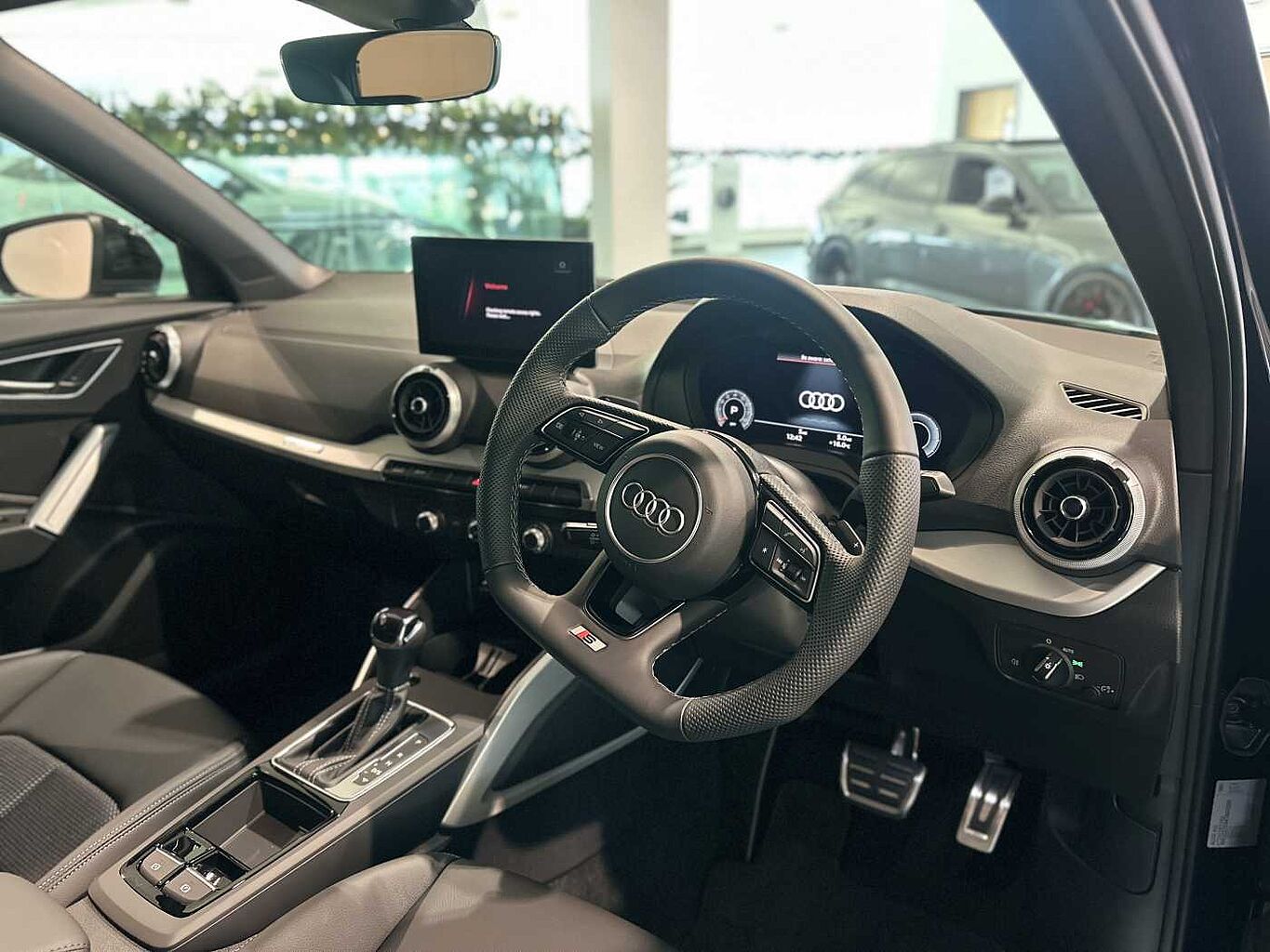 Used Audi Q2 2025 for sale - 76800618: Photo 2