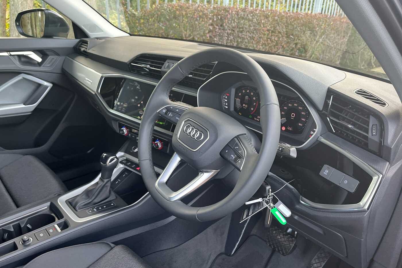 Used Audi Q3 2025 for sale - 76309310: Photo 6