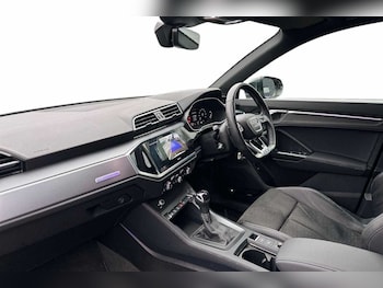 Used Audi Q3 2021 for sale - 77427480: Photo