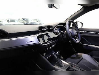 Used Audi Q3 2022 for sale - 76123914: Photo