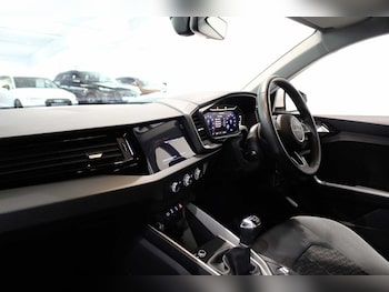 Used Audi A1 2023 for sale - 76111721: Photo 2