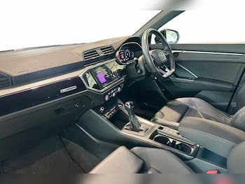 Used Audi Q3 2023 for sale - 79742832: Photo