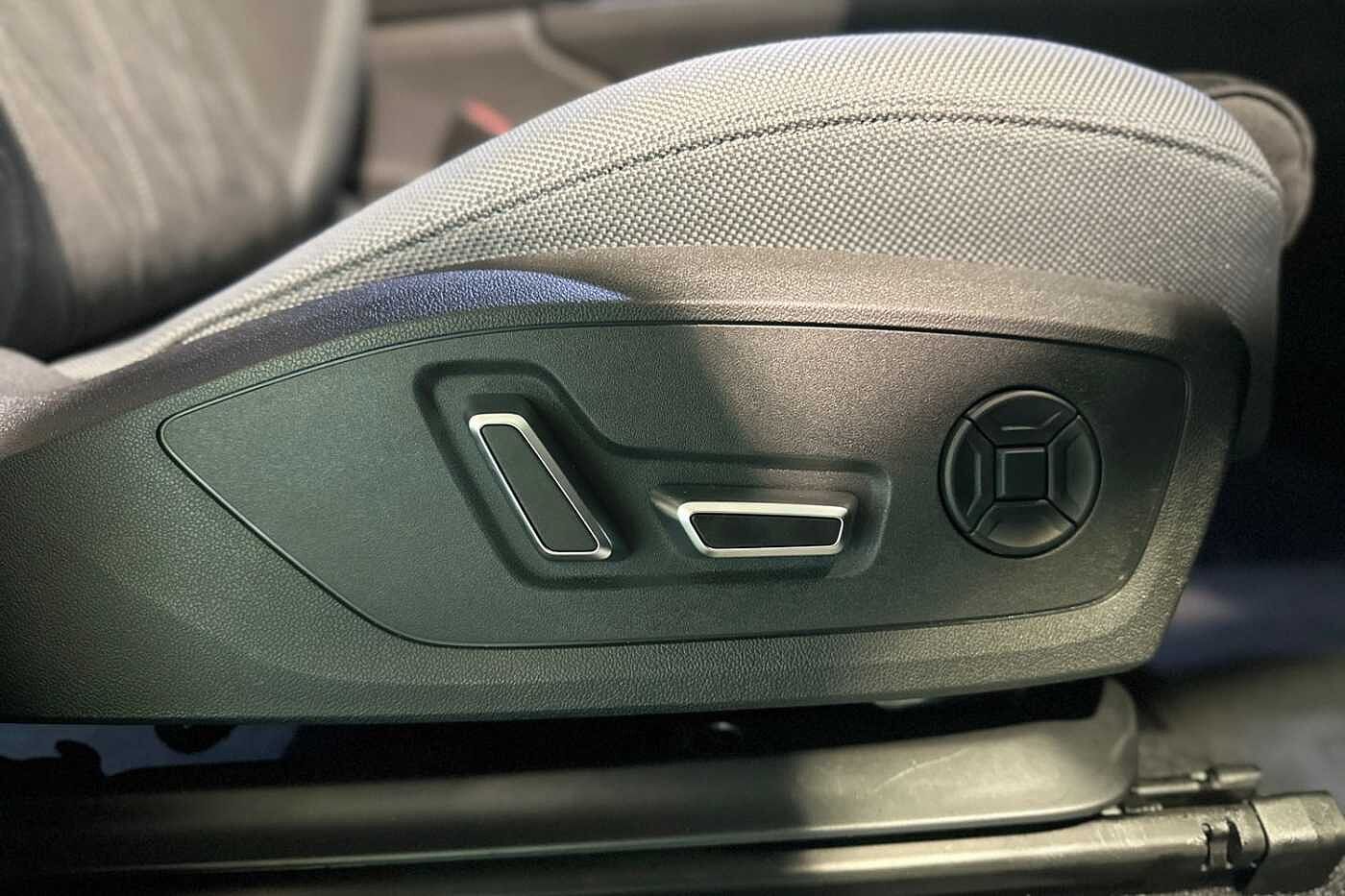 Used Audi Q3 2025 for sale - 77124797: Photo 15