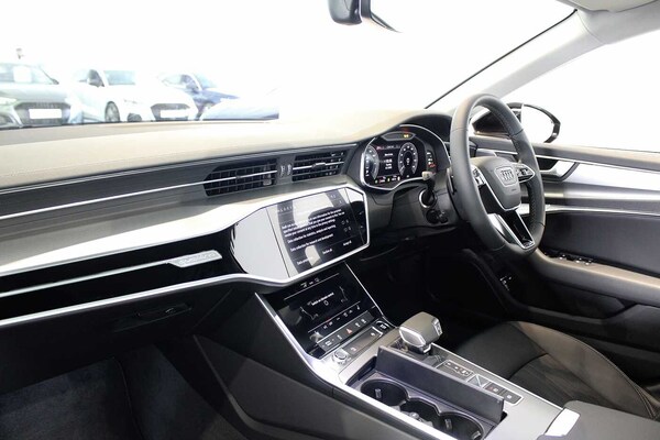 Used Audi A6 Saloon 2025 for sale - 75188168: Photo 2