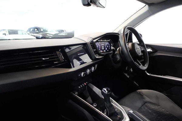 Used Audi A1 2023 for sale - 76111508: Photo 2