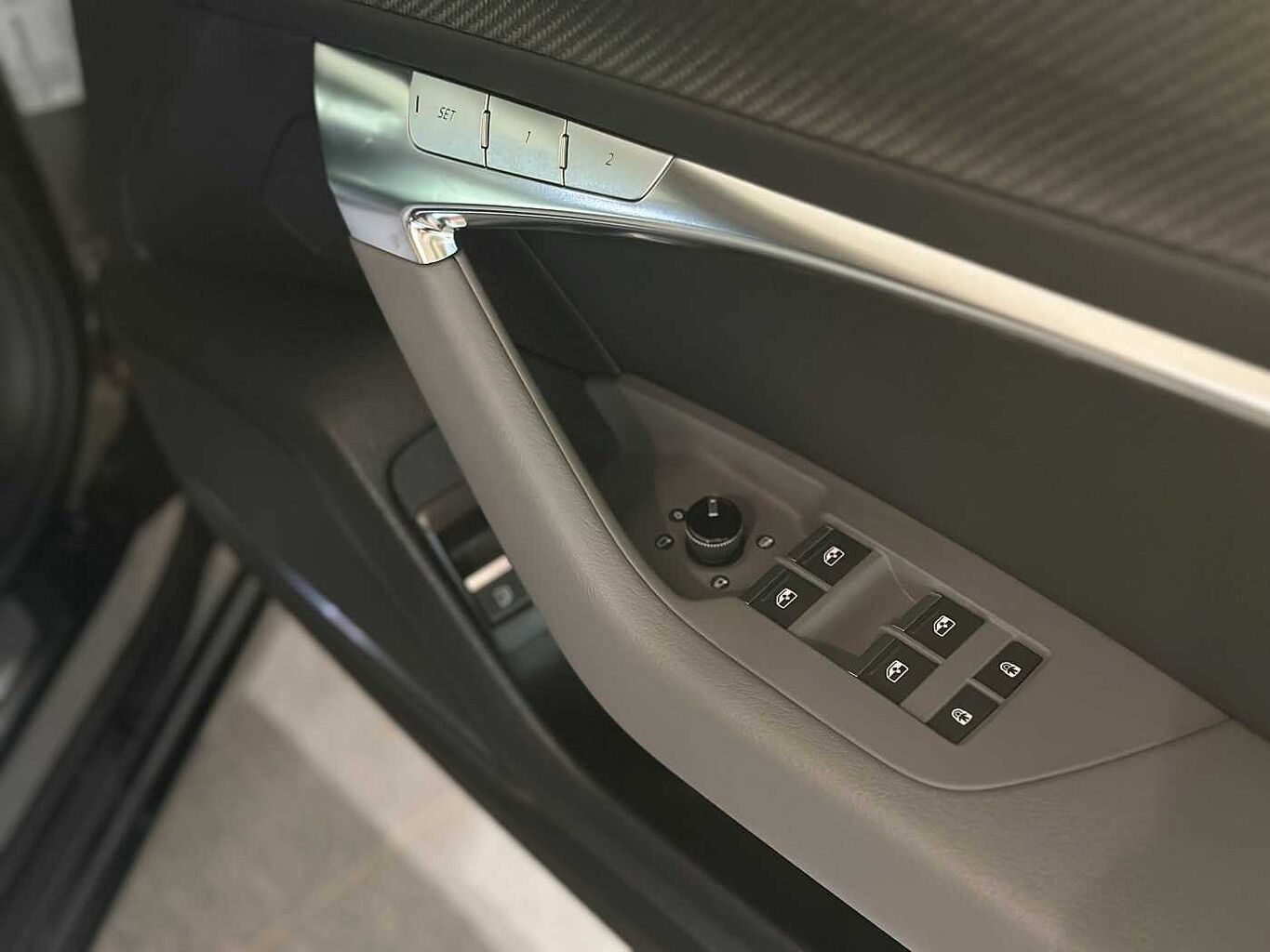 Used Audi A6 Saloon 2024 for sale - 76888305: Photo 10