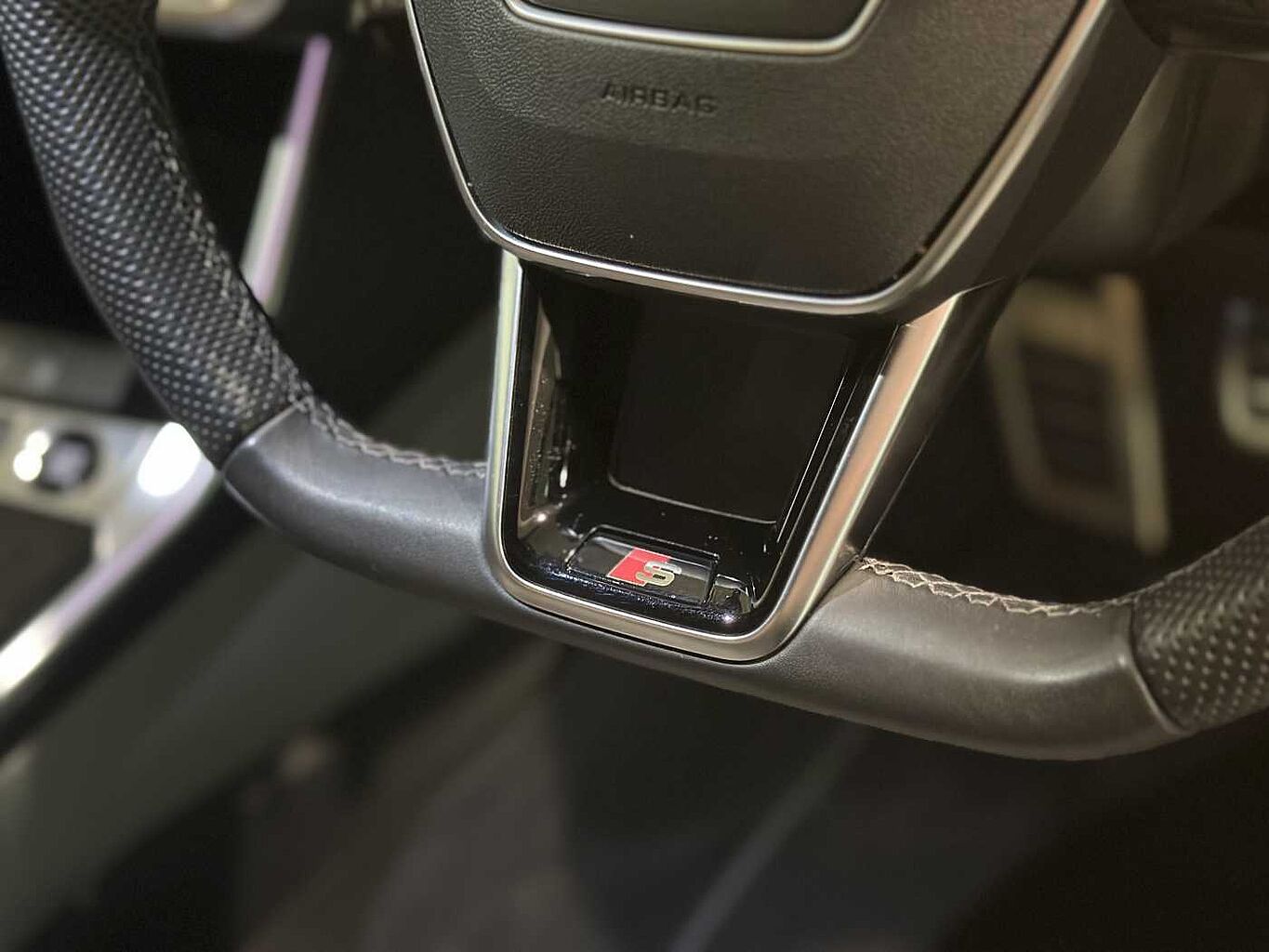 Used Audi A6 Saloon 2024 for sale - 76888305: Photo 16