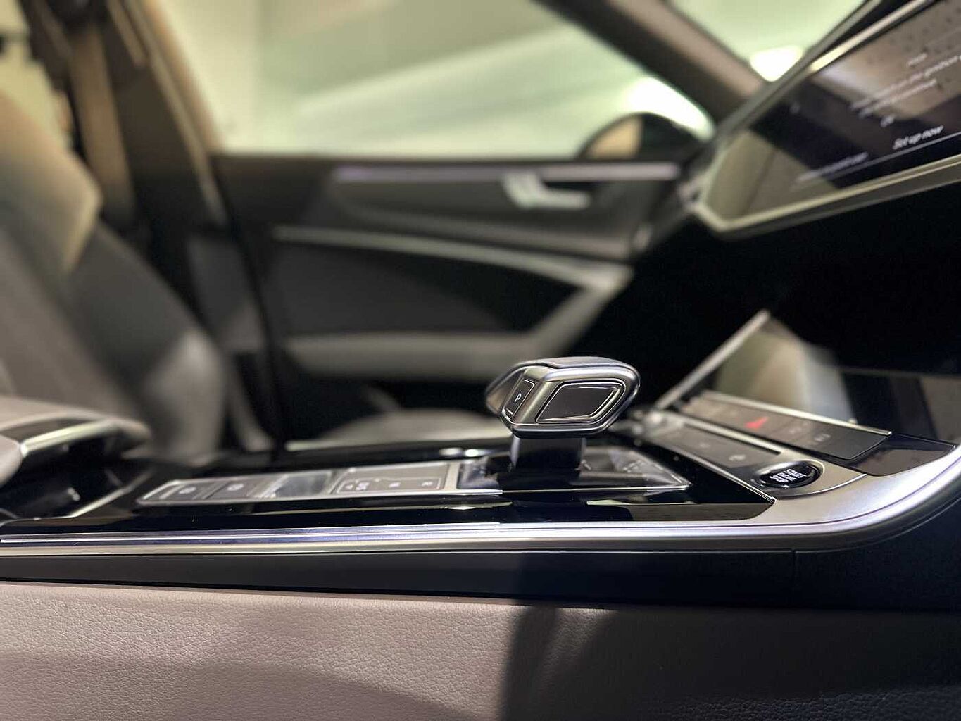 Used Audi A6 Saloon 2024 for sale - 76888305: Photo 18