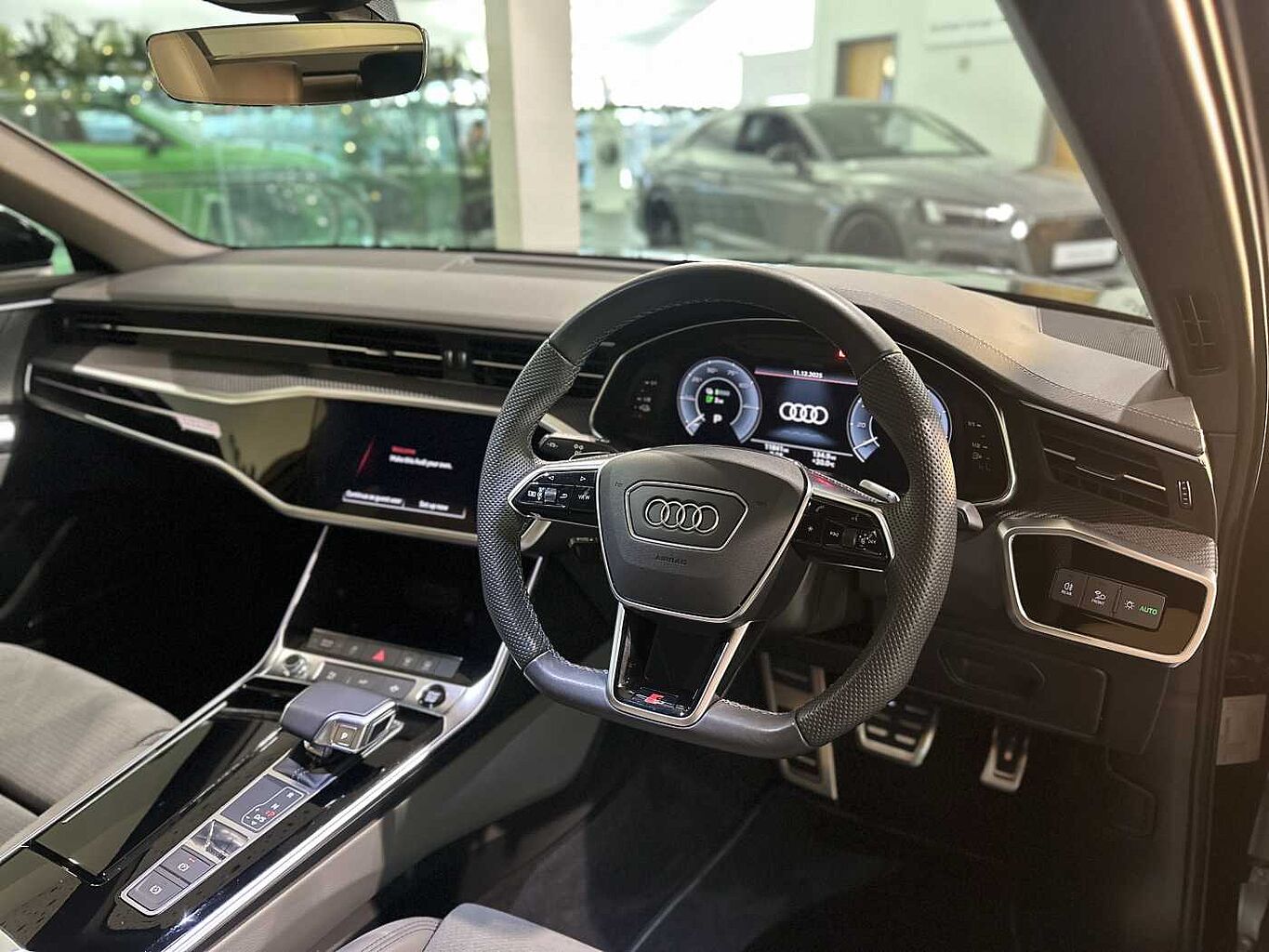 Used Audi A6 Saloon 2024 for sale - 76888305: Photo 2