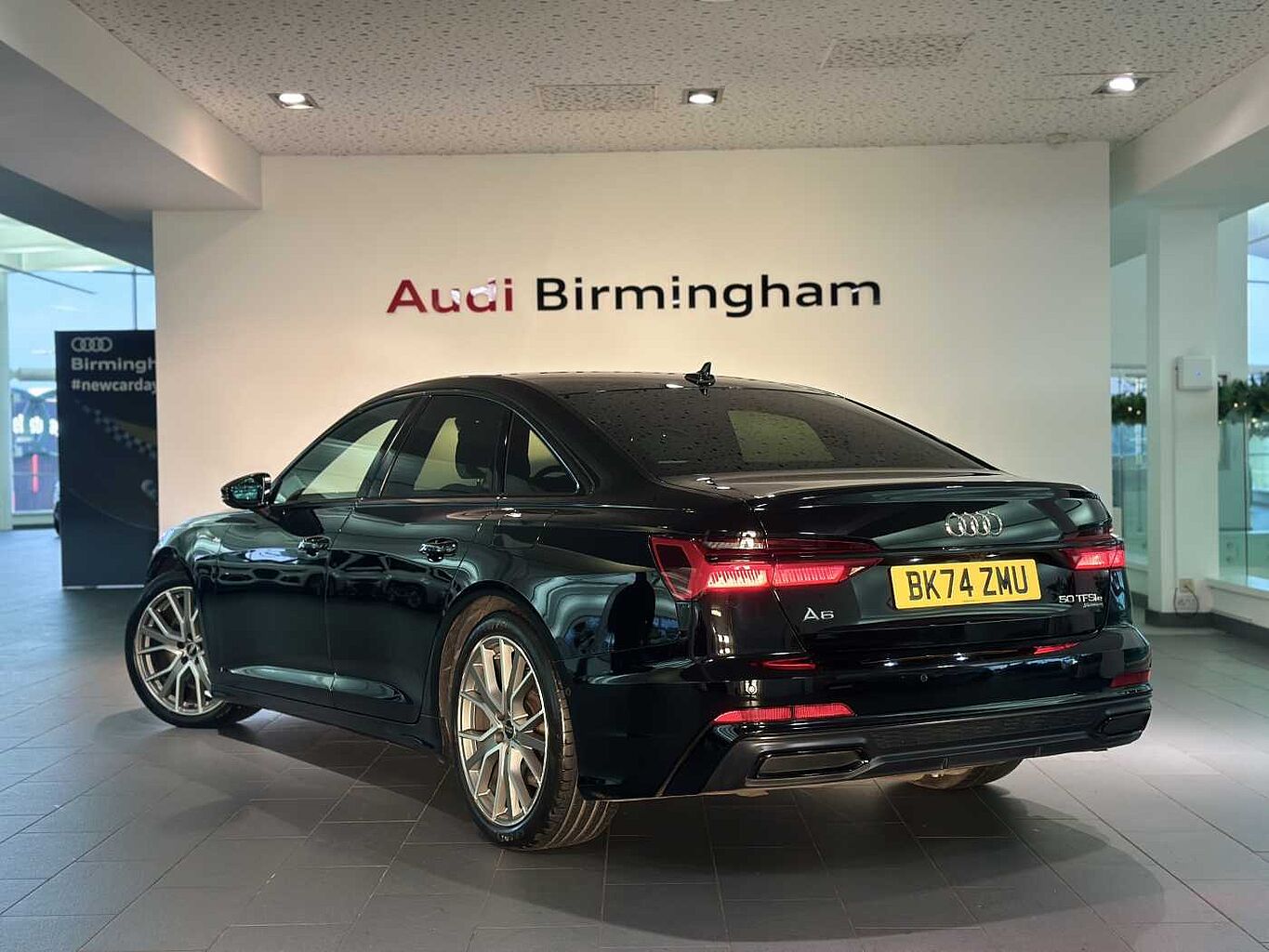 Used Audi A6 Saloon 2024 for sale - 76888305: Photo 3