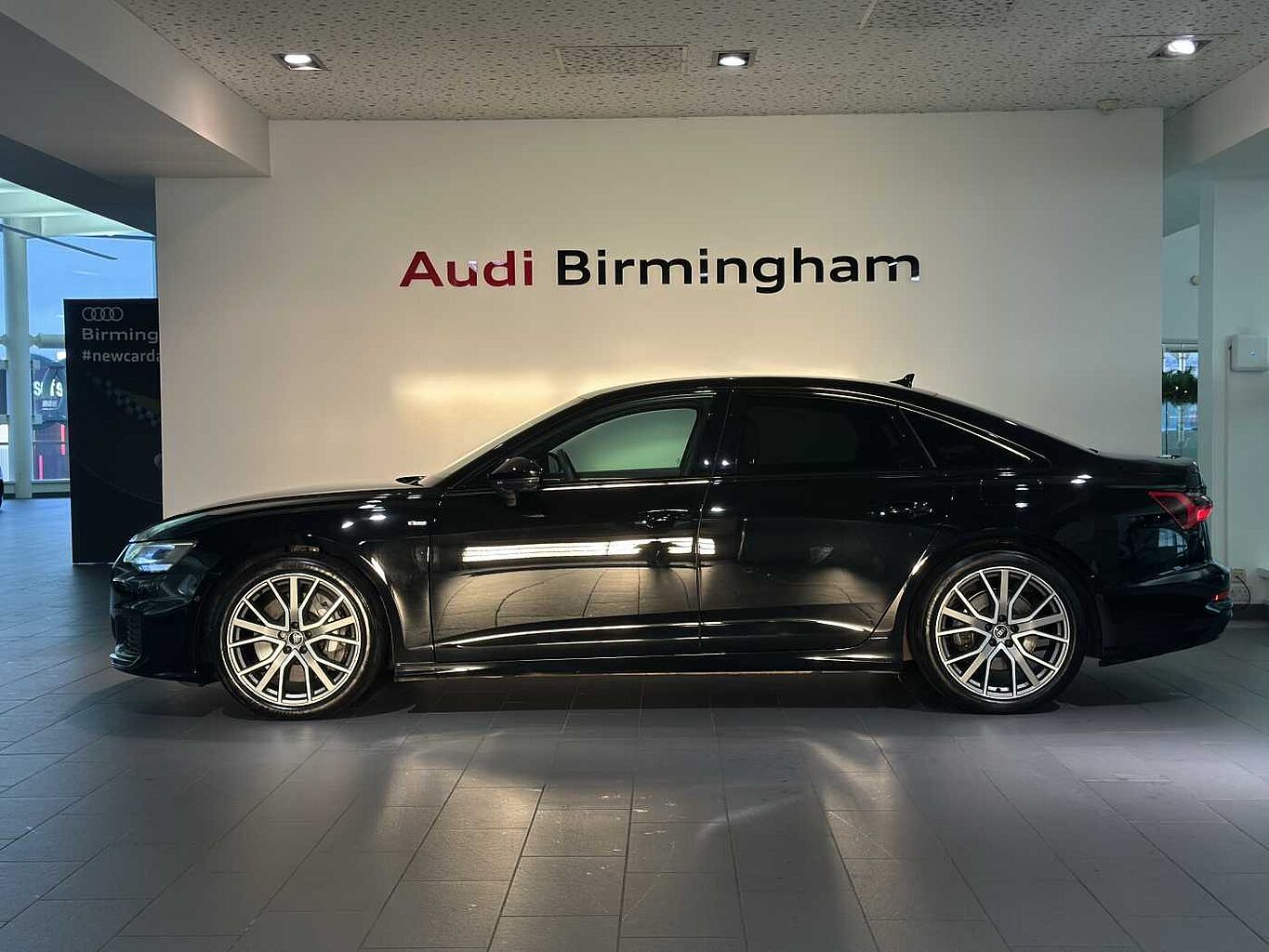 Used Audi A6 Saloon 2024 for sale - 76888305: Photo 4