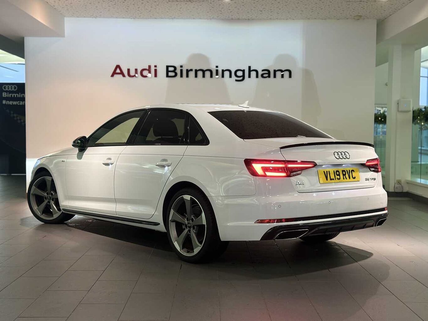 Used Audi A4 2019 for sale - 77697815: Photo 3
